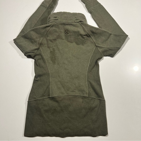 Lululemon full zip jacket olive green women’s size 6 - Picture 5 of 6